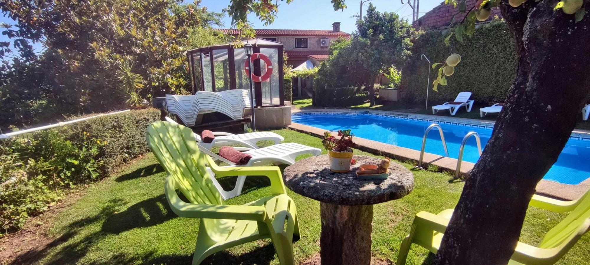 Country house Os Carballos *